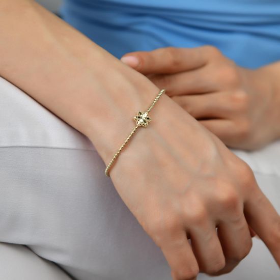 14 Ayar Altın Sıralı Çiçekli Bileklik, 4,95 gram ve özenli işçilikle Altın Bileklik’in günlük ve özel kullanıma uygun bir Goldium modelidir.