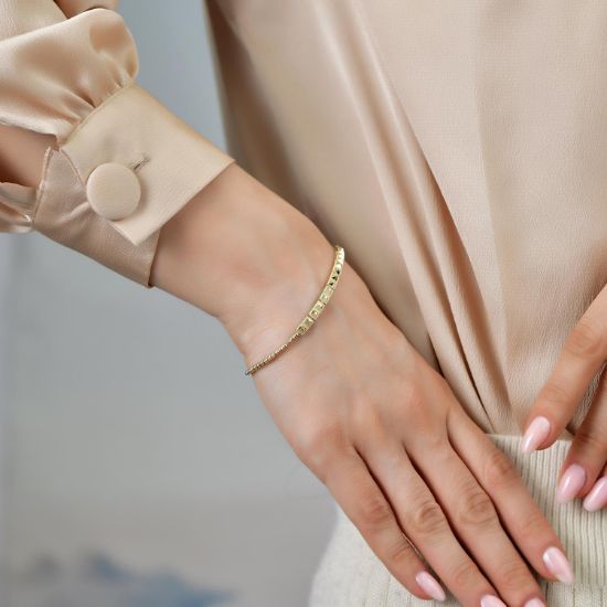 "14 Ayar Altın Kalem İşçilikli Bileklik, 5,69 gram, Goldium ustalığı ve Altın Bileklik modeli ile uzun ömürlü kullanım sağlar