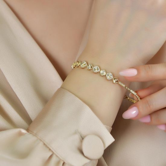 "14 Ayar Altın Kalem İşçilikli Yonca Bileklik, 6,88 gram, Goldium ustalığı ve Altın Bileklik modeli ile uzun ömürlü kullanım sağlar