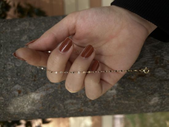 "Kelebek zincir bileklik, 0,49 gram tasarımıyla Altın Bileklik kategorisinde, Goldium imzasıyla modern bir görünüm sunar