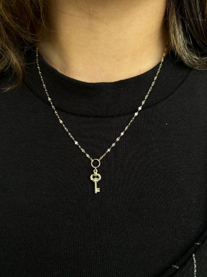 "Kelebek Zincir Kilit Kolye, 1,61 gram, Goldium ustalığı ve Altın Kolye modeli ile uzun ömürlü kullanım sağlar