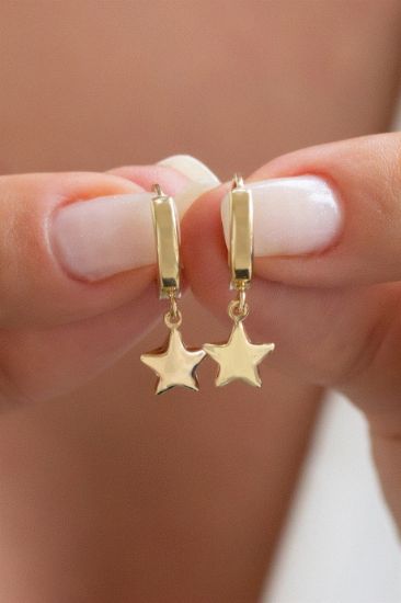 Altın Yıldız Küpe, 1,64 gram ve özenli işçilikle Altın Yıldız Küpe’in günlük ve özel kullanıma uygun bir Goldium modelidir.