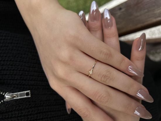 "14 Ayar Altın Tasarım Yüzük, 0,90 gram, Goldium ustalığı ve Ebru Sever Türk'ün Favorileri modeli ile uzun ömürlü kullanım sağlar