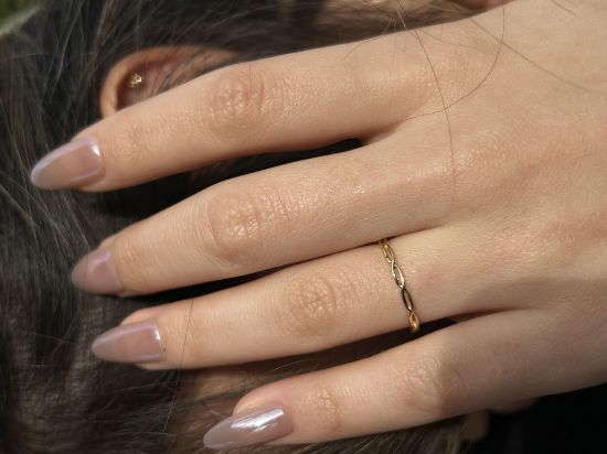 "14 Ayar Altın Minimal Tasarımlı Yüzük, 1,00 gram, Goldium ustalığı ve Altın Minimal Yüzük modeli ile uzun ömürlü kullanım sağlar