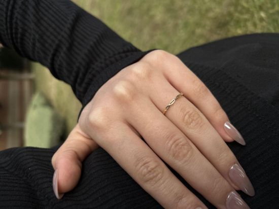 "14 Ayar Altın Minimal Tasarımlı Yüzük, 1,00 gram, Goldium ustalığı ve Altın Minimal Yüzük modeli ile uzun ömürlü kullanım sağlar